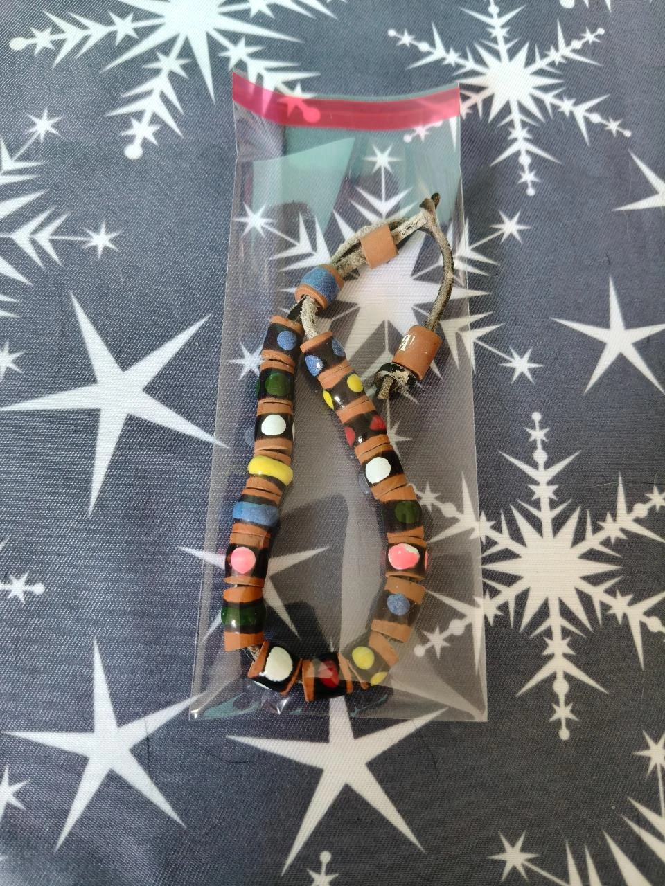 Pulsera artesanal multicolor con piezas de barro/cerámica "Cuba" – photo 6